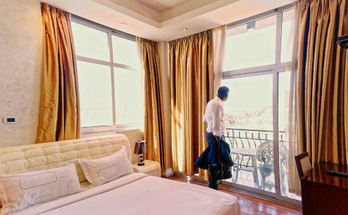 Impress Hotel