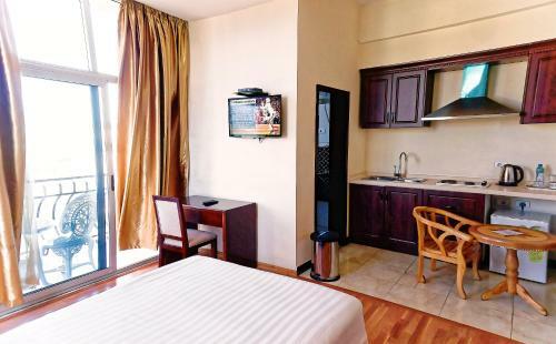 Impress Hotel