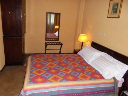 The Lions Den Hotel