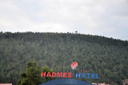 Hadmes Hotel