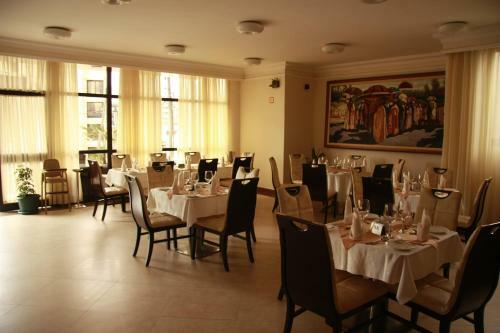 Caravan Hotel