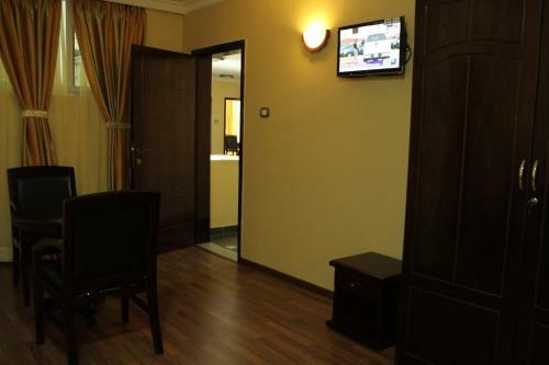 Oasis Hotel Apartment