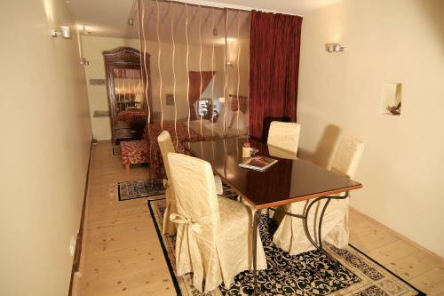 Oldhouse Apartments