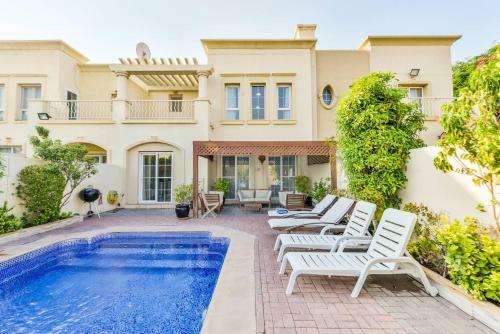 Medlock Villas