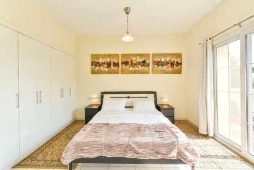 Medlock Villas