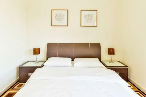 Medlock Villas