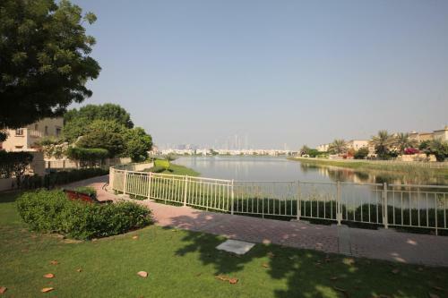 Medlock Villas