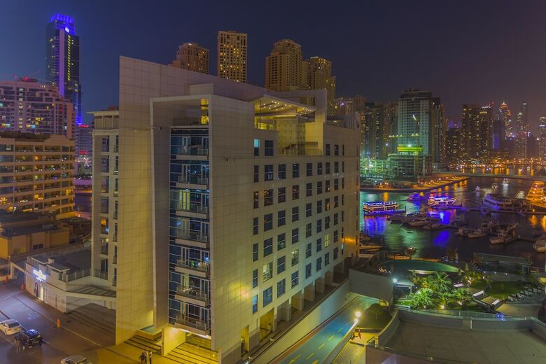 Hotel Jannah Marina Bay Suites