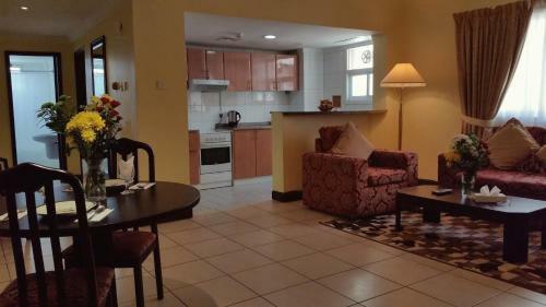 Apartamento Deebaj Al Khabisi Plaza