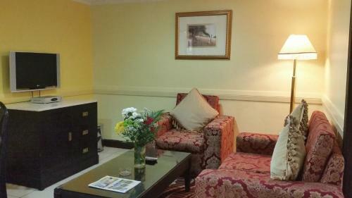 Apartamento Deebaj Al Khabisi Plaza