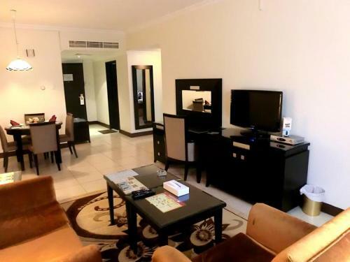 Apartamento Deebaj Al Khabisi Plaza