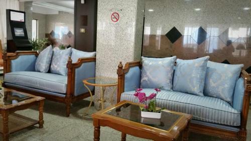 Apartamento Deebaj Al Khabisi Plaza
