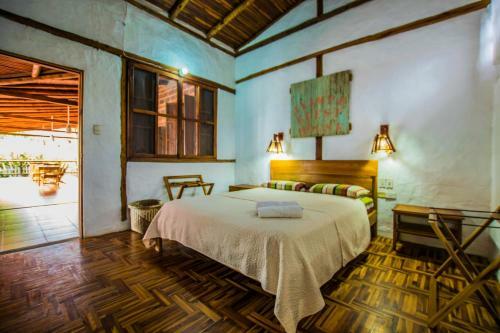 Hostal Ayampe Guest House