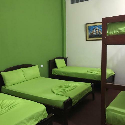 Albergue Hostal Puerto Azul