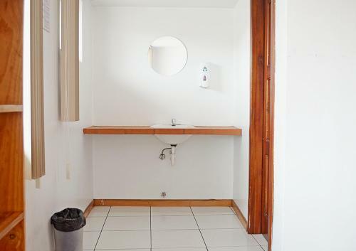 Bed & Breakfast Alternative Hostels