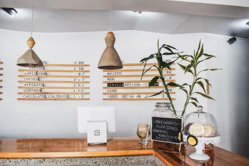 Bed & Breakfast Alternative Hostels