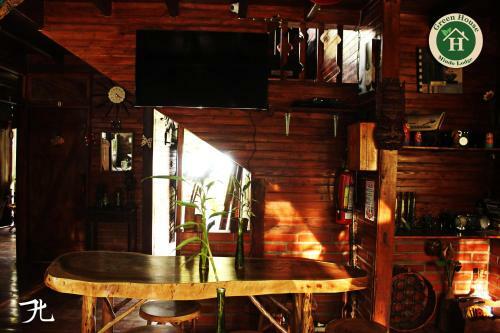 Lodge Mindo Green House