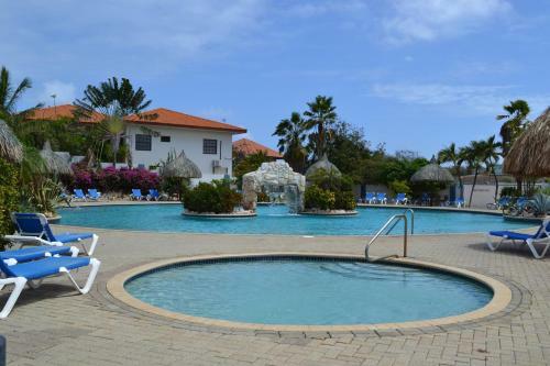 Apartamentos Seru Coral Resort