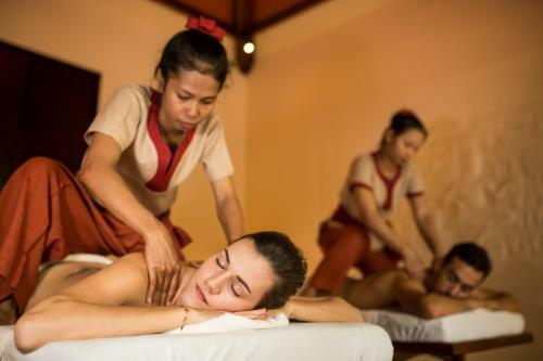 Hotel Angkor Village Suites