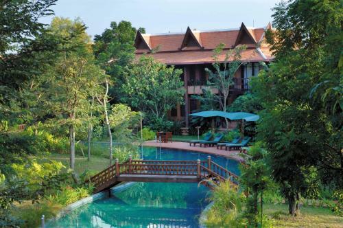 Hotel Angkor Village Suites