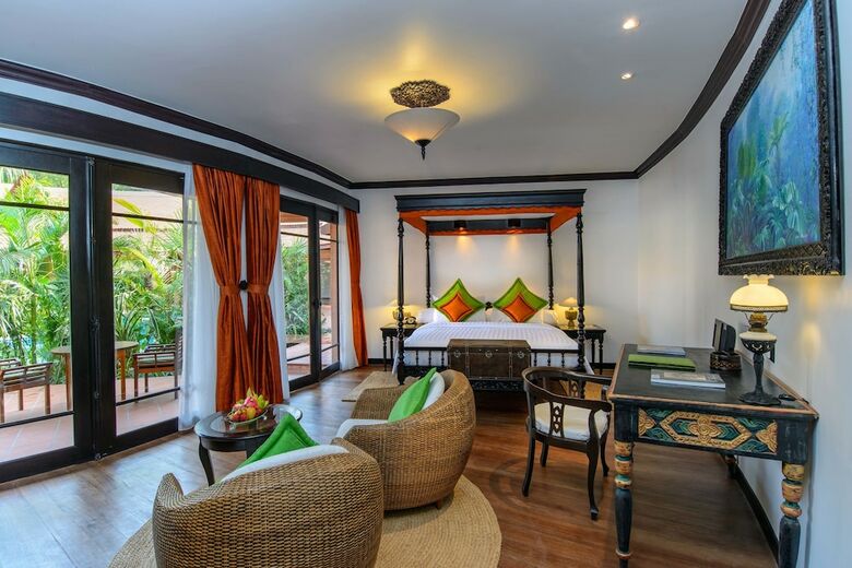 Hotel Angkor Village Suites