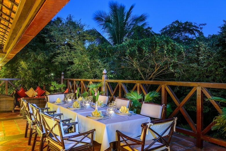 Hotel Angkor Village Suites