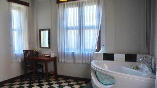 Hotel La Rivi�re D' Angkor Resort
