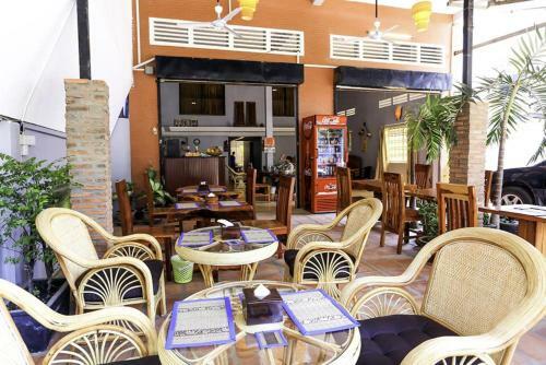 Hostal Cheng Lay Guesthouse
