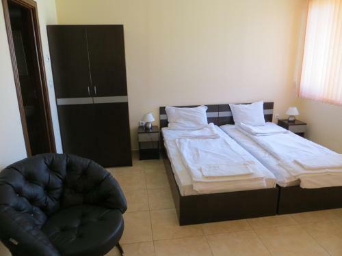 Apollon Apartments