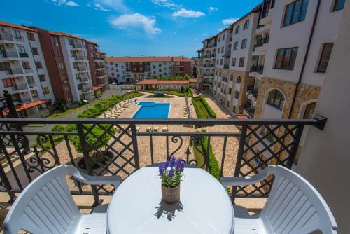 Apollon Apartments