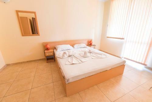 Apollon Apartments