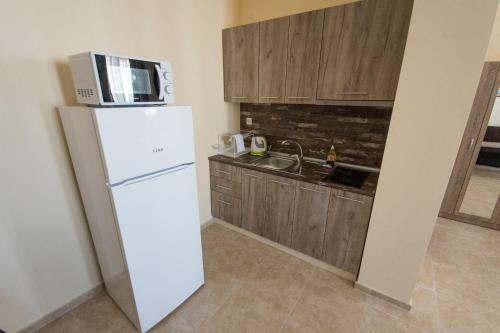 Apollon Apartments