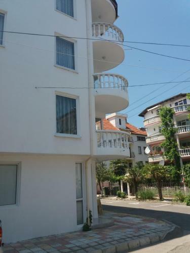 Primorsko Apartments