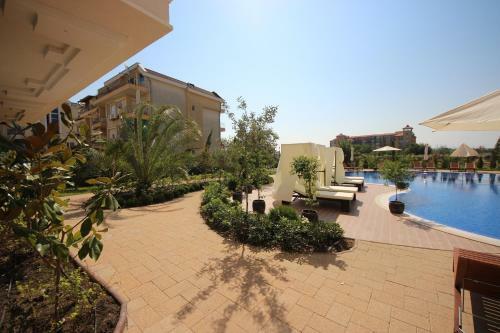 Menada Apartments In Messembria Resort