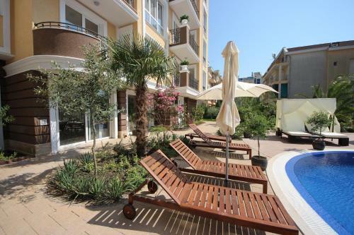 Menada Apartments In Messembria Resort