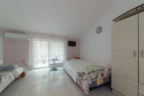 Hostal The Colony