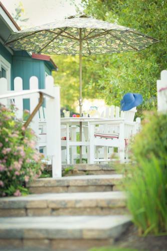 Bed & Breakfast Country Willows Inn