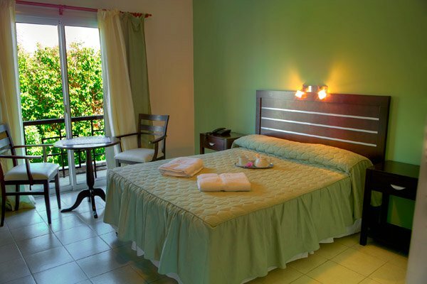Brisas Del Lago Apart Y Hotel