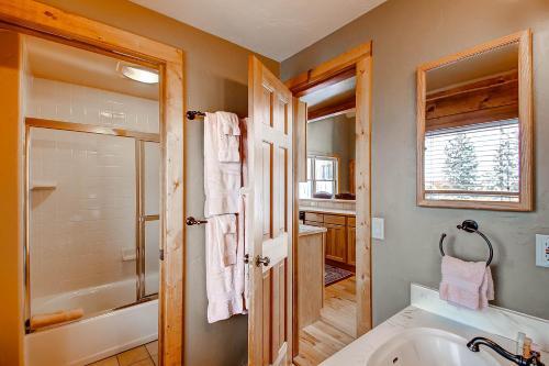 Ski Classic Lodge