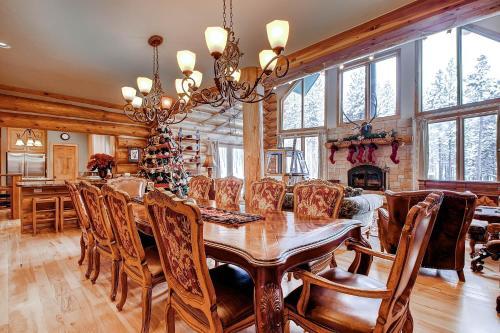 Ski Classic Lodge