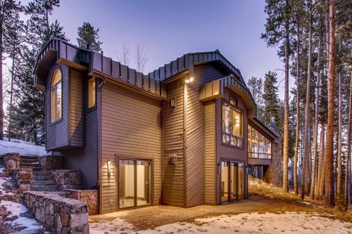 Grand Vista Lodge