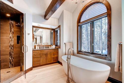 Grand Vista Lodge