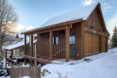 Raven's Call Chalet