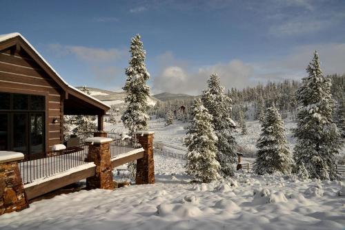 The Lodge At Stoney Ridge