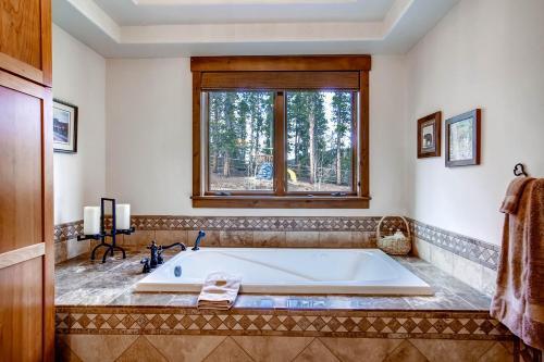 The Lodge At Stoney Ridge