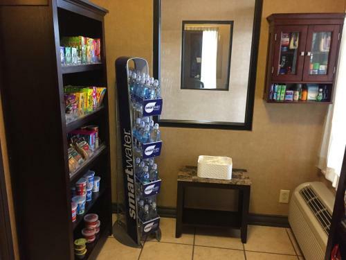 Hotel Brentwood Suites