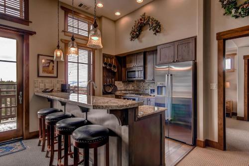 One Ski Hill Place