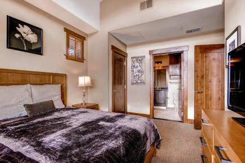 One Ski Hill Place