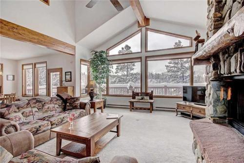 2542 Boreas Pass