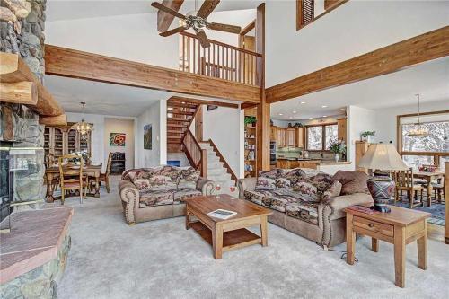 2542 Boreas Pass